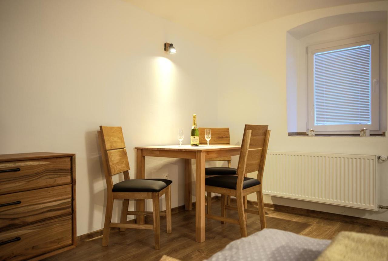 Apartmanek Mezi Kopci Apartment Яхимов Екстериор снимка